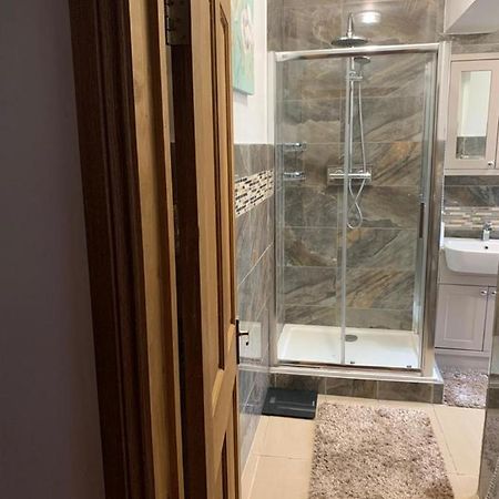 Fbs Homestay Norwood Екстер'єр фото